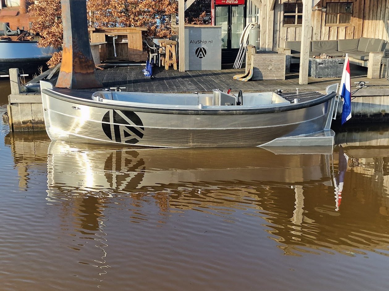 AluShip Sloep 600 huren in Drimmelen